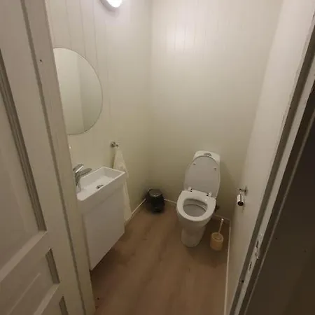 Indrebo Farm / Indrebo Gard Hotel Eikelandsosen