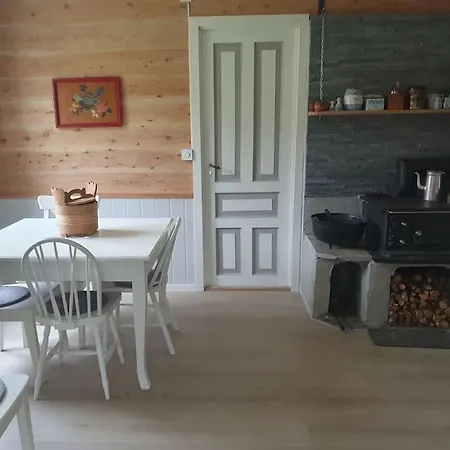 Hotel Indrebo Farm / Indrebo Gard Eikelandsosen